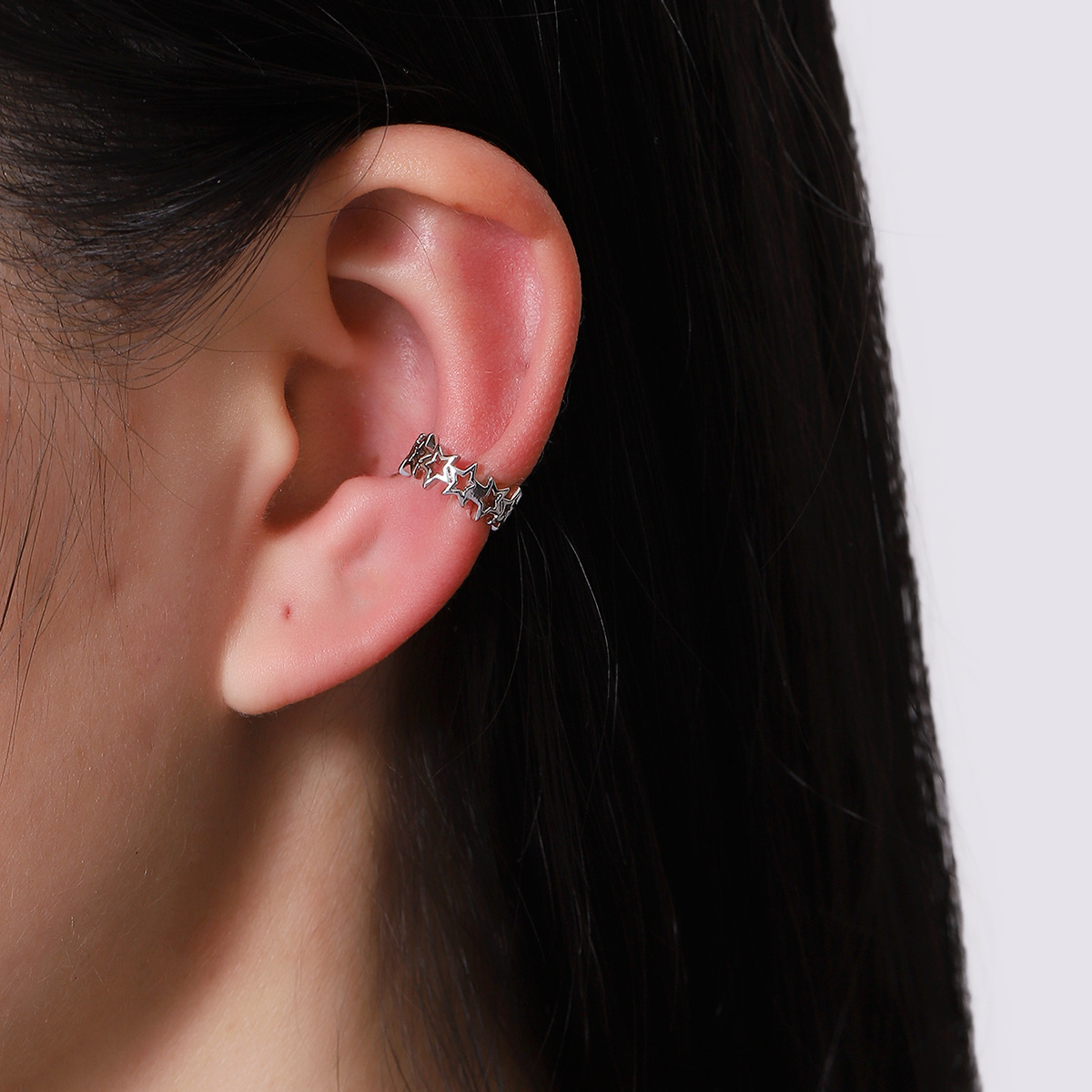 Pendientes simples personalizados de alta calidad en forma de U clip de oreja de estrella de cinco puntas pendientes simples sin orejas clip de hueso de oreja de moda