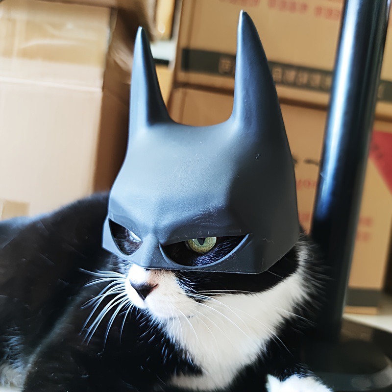 Ventas transfronterizas calientes nuevas mascotas gatos pequeñas máscaras adorables personajes de Batman personajes animales de alto nivel máscaras Halloween