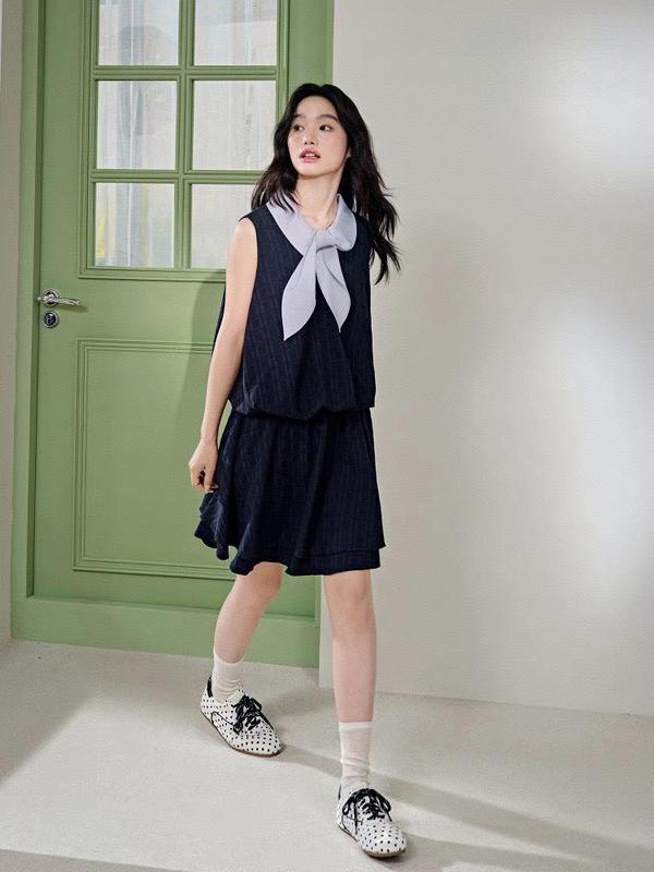阔系藏蓝色无袖背心裙绑带连衣裙2025夏季小众设计感新款女短裙子|undefined