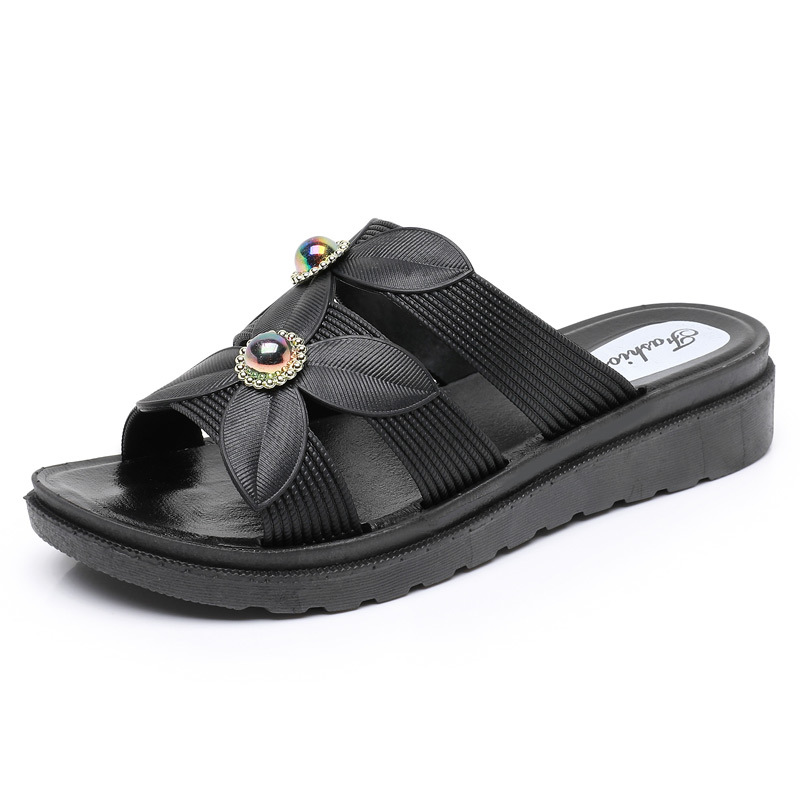 Zapatillas de mujer de verano, zapatos de madres de mediana edad, antideslizantes, suela suave y resistente al desgaste, no apretando los pies, suela gruesa.