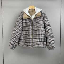 南油篙品25秋冬新款BC撞色拼接针织帽格纹鹅绒服时尚百搭休闲外套