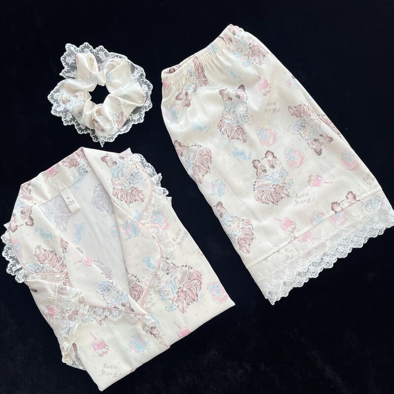 【Rose Little Roll】Illustrator Voicedie Authorized Original Design Girl's Pajamas, Ice Silk Short-Sleeve Shorts, Plush Toy 【Rose Little Roll】Illustrator Voicedie Authorized Original Design Girl's Pajamas, Ice Silk Short-Sleeve Shorts, Plush Toy