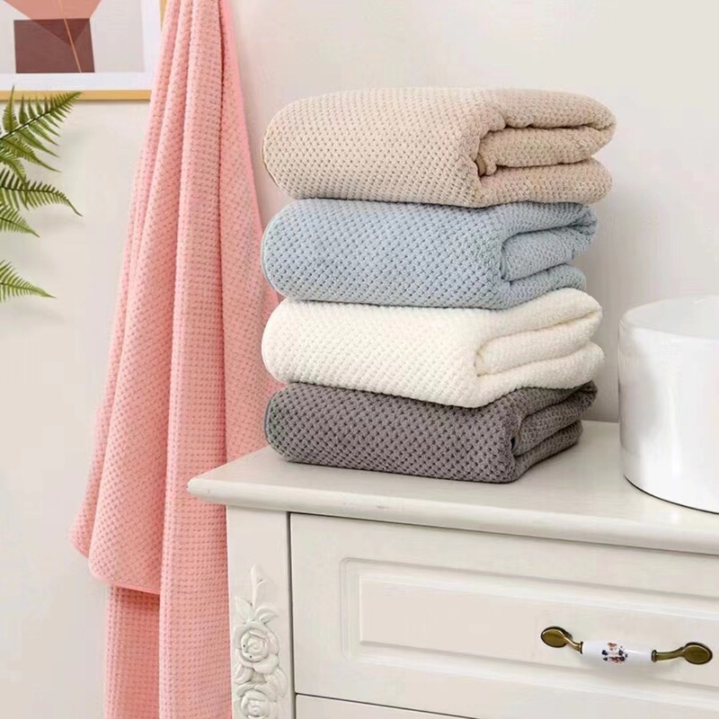 Cross-Border Supply of Coral Velvet Towels, Pineapple Plaid Coral Velvet Bath Towel Set, Water-Absorbent and Quick-Drying Beach Towel, Large Towel