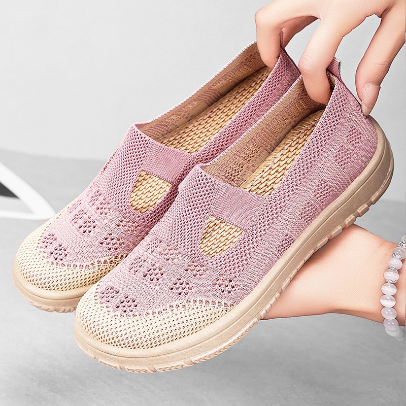 Zapatos de mujer nuevos zapatos casuales de todo fósforo de verano zapatos individuales voladores tejidos transpirables zapatos de madre cómodos de suela suave zapatos simples mujeres