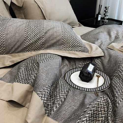 Light luxury high-end 120-count long-staple cotton brushed four-piece set of pure cotton autumn and winter printed quilt cover sheets for bed