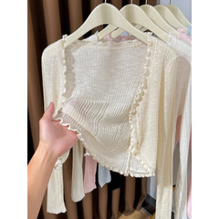 アイスニットのレースのショールの長袖の女性のカーディガンの夏の薄いタイプのサスペンダーのスカートの小さい外は日焼け止めのブラウスの女性を掛けます。