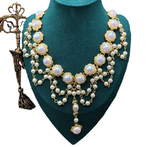 Western Medieval Necklaces, Macai Shell Pearl Pendant Necklace, Braided Necklace, Fashionable Clavicle Chain Earrings Set