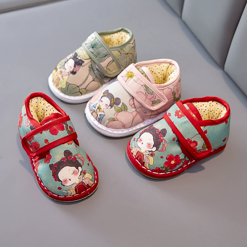 Детская обувь из ткани ручной работы