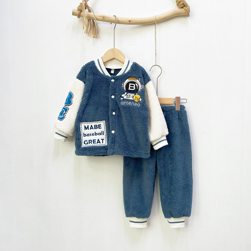 100-160cm子供の兄のスポーツ風野球服冬のサンゴの毛の保温の女の子の洋風のカーディガンのパジャマ