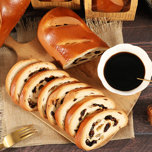 Russian-style large loaf sliced bread Xinjiang walnut nuts breakfast bread 508g retail wholesale