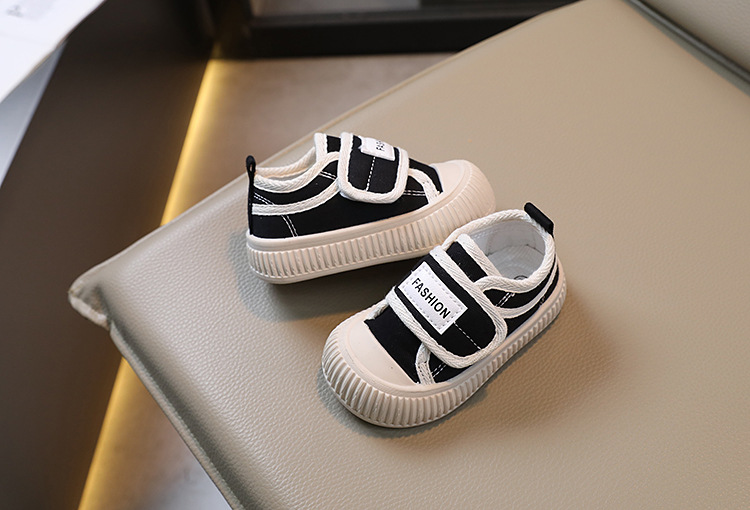 2024 Vår och höst Barncanvas Pojkar Casual Shell Head Girls Cookie Mjuk sula Babyskor_voghion.com