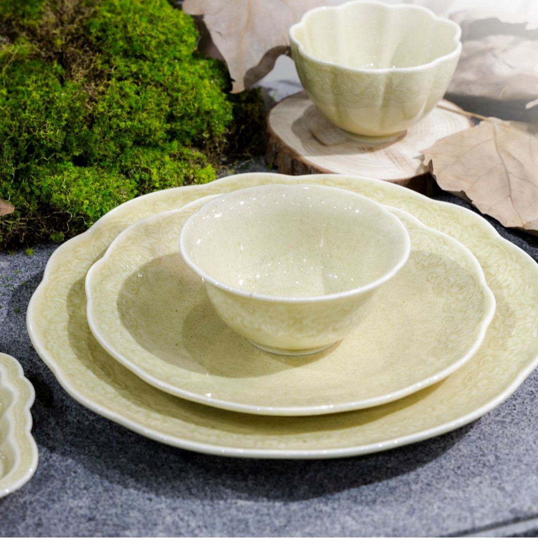 仿宋茶花垫盘骨碟梨黄色盘子家用早餐水果盘沙拉盘菜盘味碟奶油风