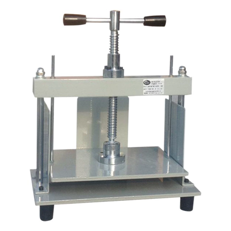 Машина для разглаживания документов формата А4, предназначенная для финансовых документов, фотоальбомов, монет, марок и других небольших документов формата А4.