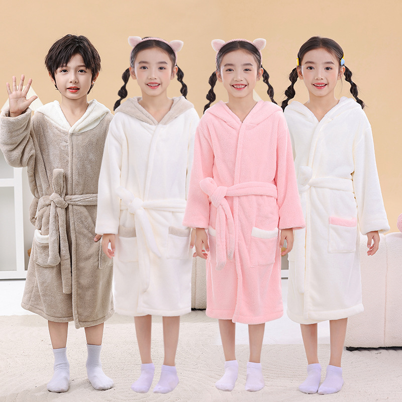 후드 망토를 곁들인 어린이 산호 양털 목욕 가운  목욕 두꺼운 흡수성 자수  목욕 타월 카테고리 A