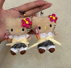 Me联名黑皮制服kitty包包挂件可爱小鼻嘎百搭包包挂饰挂件