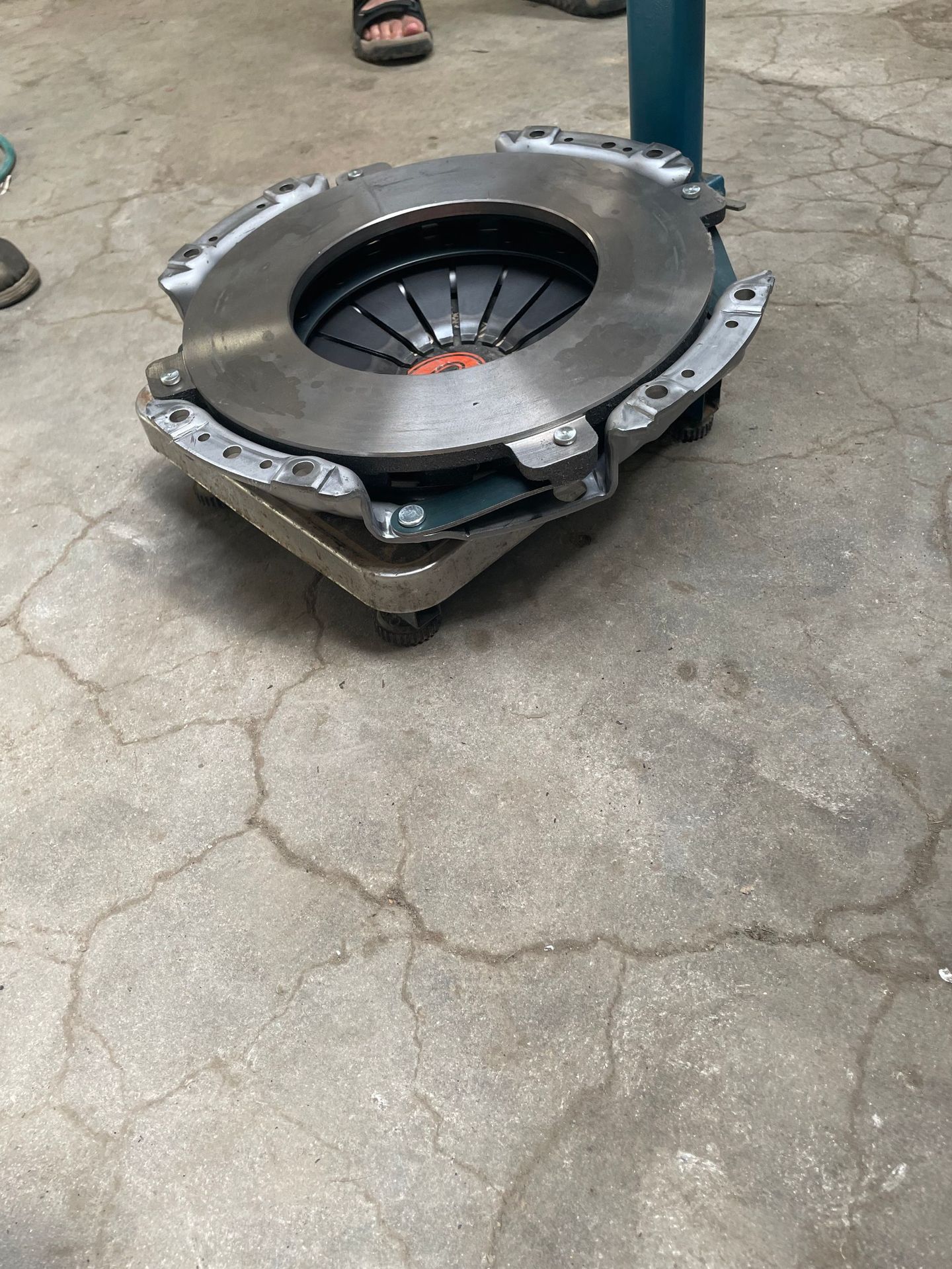 DS330 clutch pressure plate D32-1600750, clutch disc D32-1600740, suitable for Dongfeng Yuchai