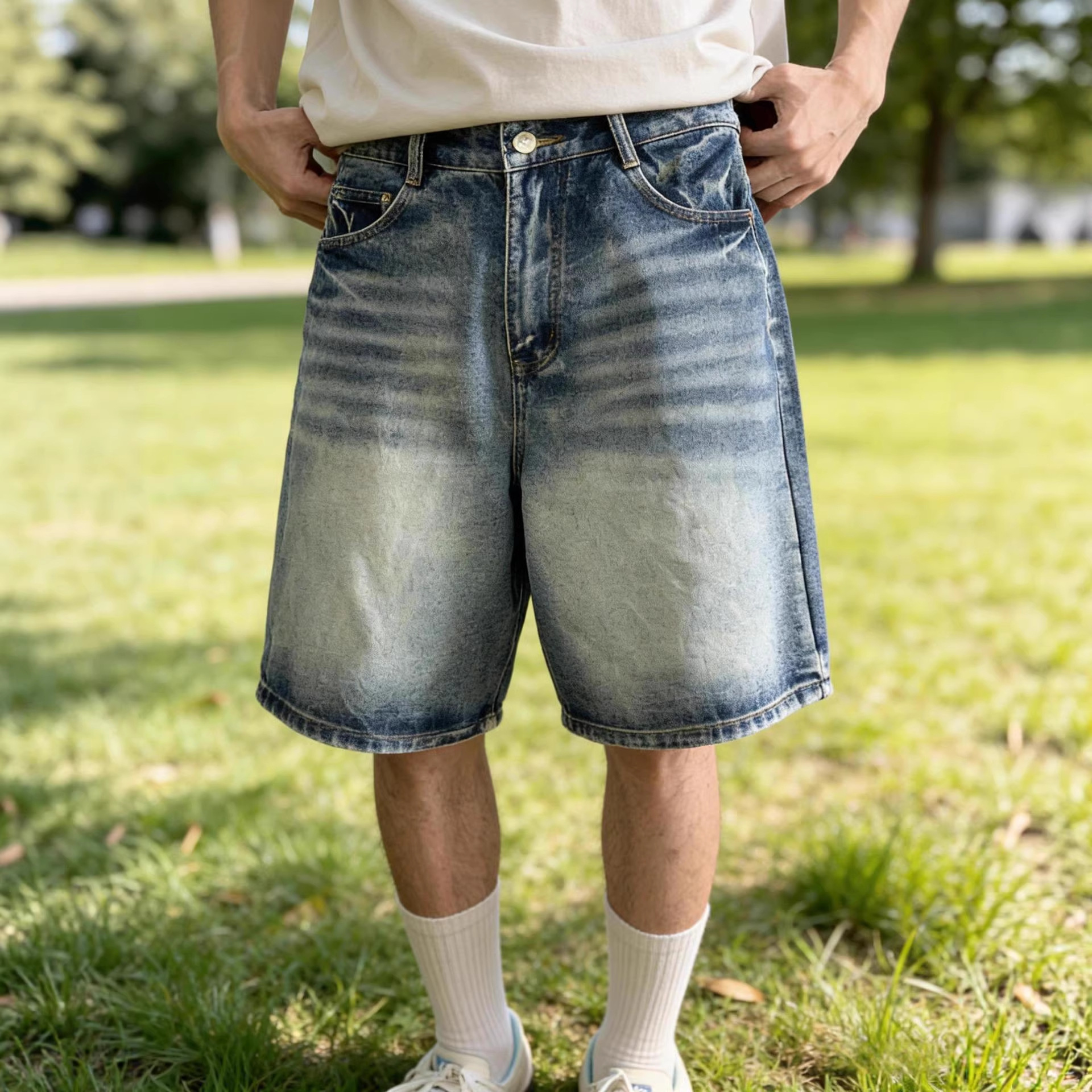 Retro-Jeansshorts im Used-Look, japanische Spleißtechnik, trendige gerade geschnittene Hose mit Fünf-Punkt-Schnitt, lässiges Sommerdesign_voghion.com