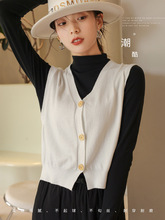Q马夹背心女2024新款纯色v领单排扣针织无袖开衫秋冬外搭马甲上衣