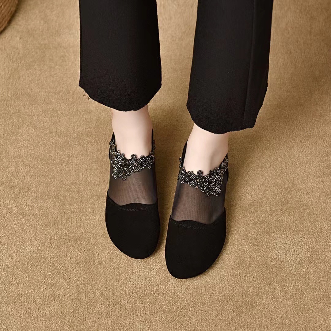 Giày nữ da mềm phối lưới mũi kín đính đá gót thấp 3 cm — 3 cm chi tiết 2