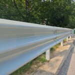波形护栏板双波乡村公路护栏 波形梁GR-B-4e钢制道路高速防撞护栏