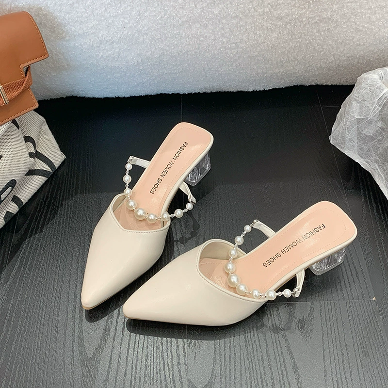 Большой размер обуви на высоком каблуке