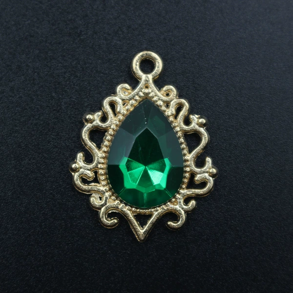 Gold background dark green
