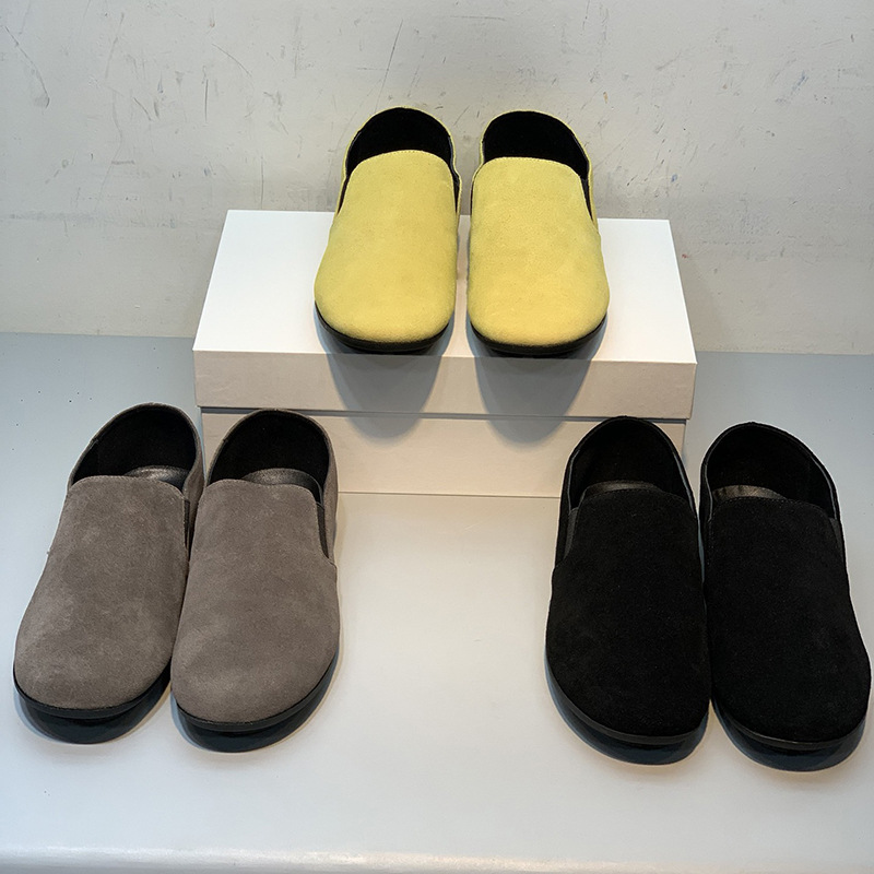 retro fashionable universal loafers