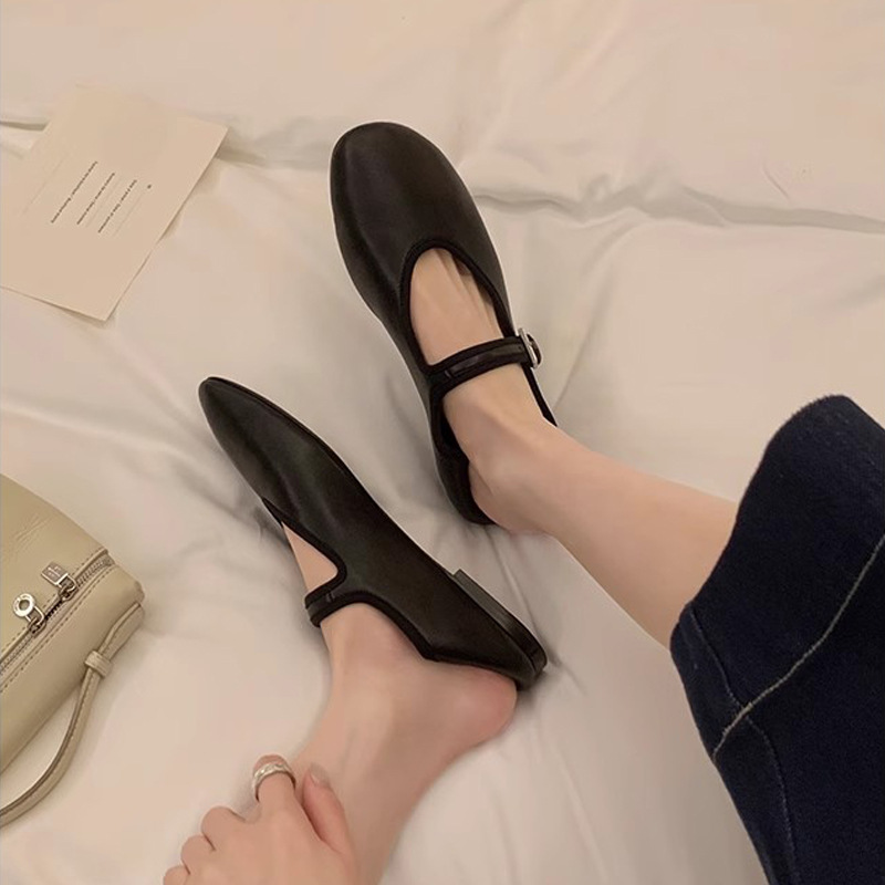 Grape Mom primavera nuevo estilo de punta redonda estilo simple hebilla de una palabra piel de oveja parte inferior blanda boca baja Mary Jane zapatos planos mujer