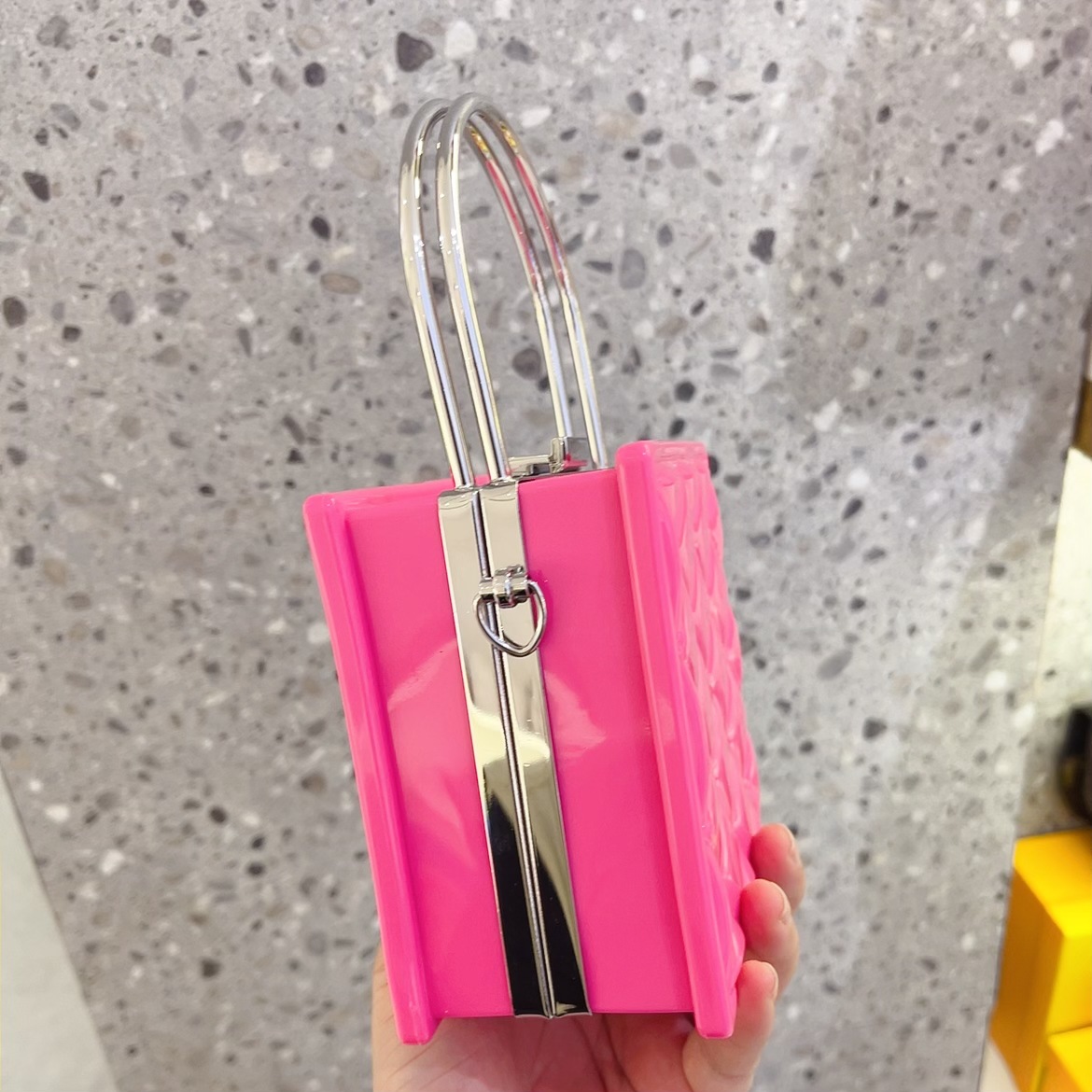 2025 New cross-border foreign trade women's bag, retro chain mini jelly bag opening red envelope box bag undefined