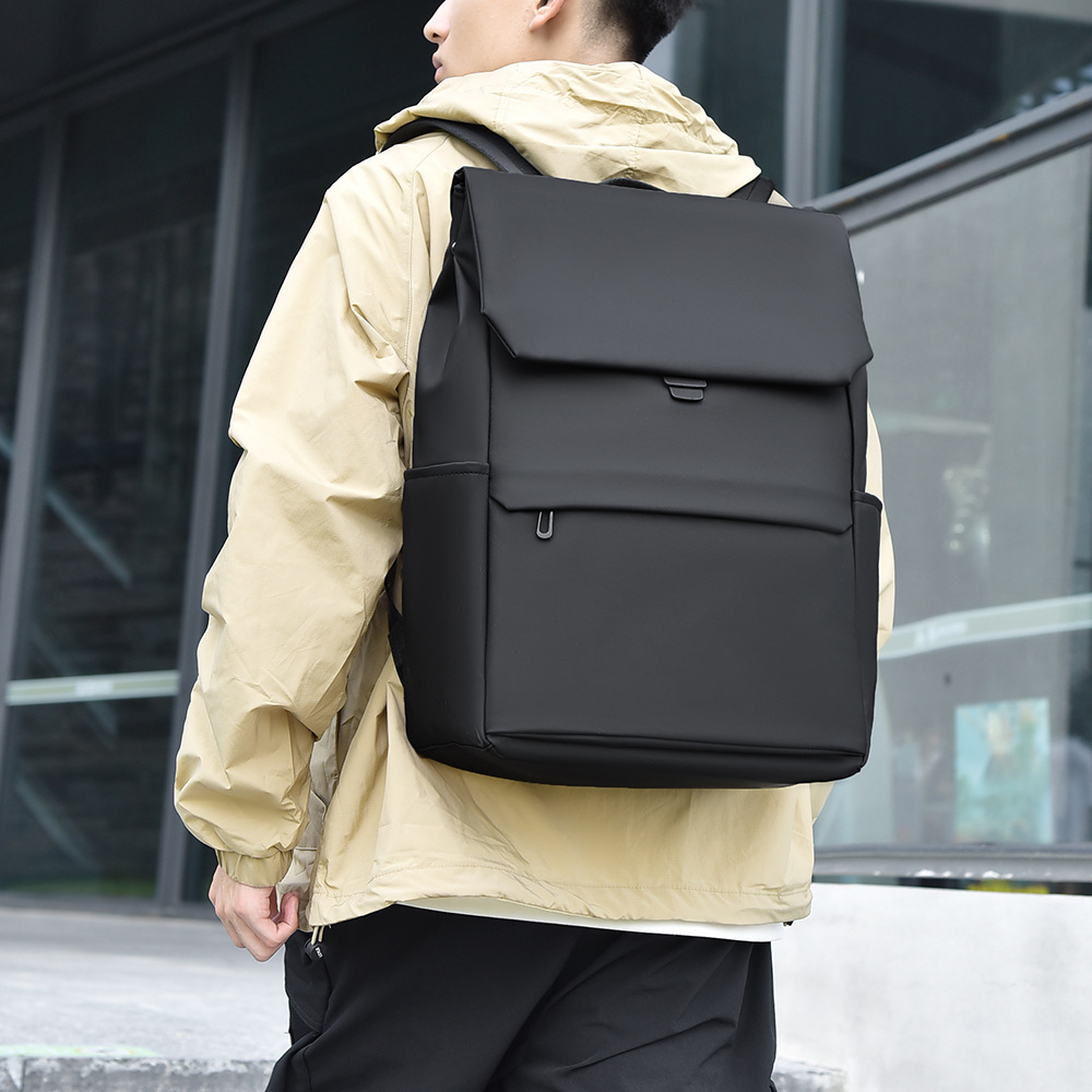 Men's Commuting Wholesale Large Capacity Water-Resistant Student School Lightweight Laptop Bag Casual Backpack_voghion.com