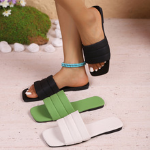 �羳���Q2026���ļ��¿�r�КW���L��ɫһ�_�ŕr�bɳ��Ů����Ь