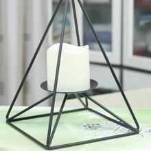 创意铁艺锥型烛台 现代简约塔型烛台 铁艺工艺品 仿古金属蜡烛台