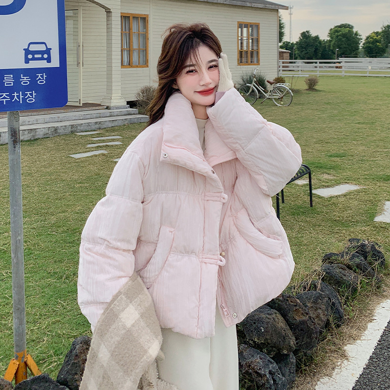 진짜 핑크 달콤한 우유 후푸 코너 버클 다운 재킷 여자의 겨울 짧은 50 흰 오리 빵 세트