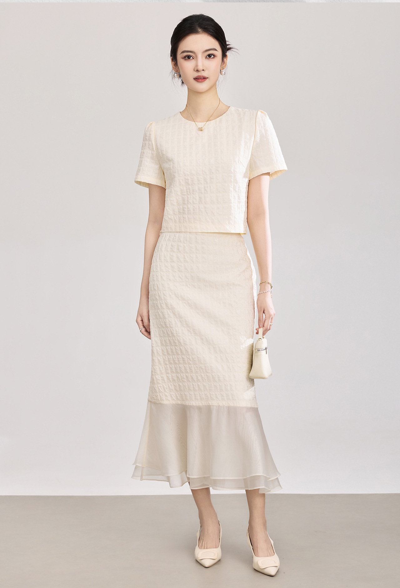 Set áo ngắn phối váy xếp tầng organza nữ tính — màu đen chi tiết 2