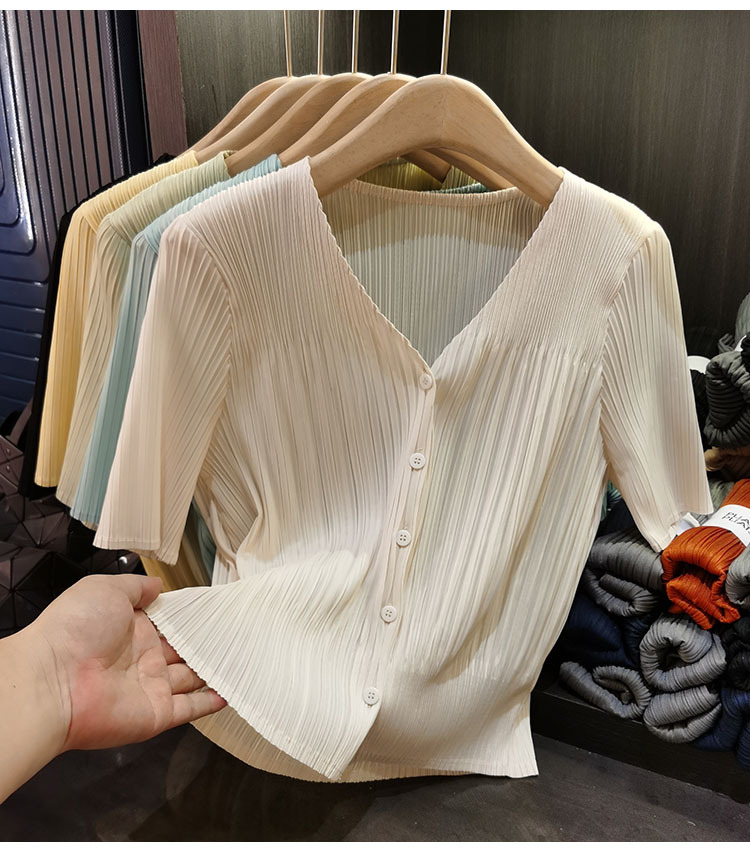 Áo cardigan cổ chữ V tay ngắn nữ phối nút đơn chất liệu mỏng mùa xuân hè — Màu xanh lục nhạt, Màu đen, Màu tím nhạt, Màu hồng chi tiết 4