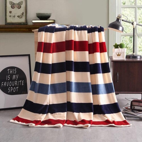 Flannel blankets in stock, gifts, street stalls, foreign trade coral fleece blankets, nap blanket wholesale