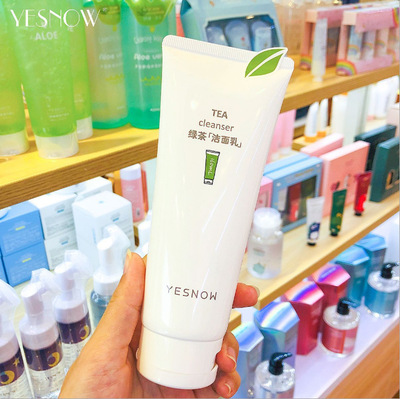 YESNOW盈雪绿茶清新保湿洁面乳补水控油清爽平衡洗面奶洁面膏4403