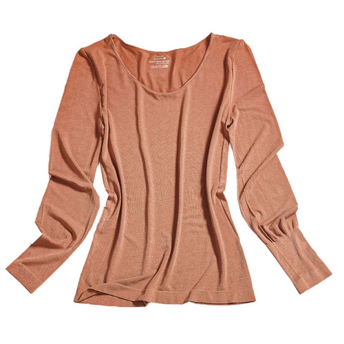 Women's thin, invisible, warm, and shaping long-sleeve t-shirt made of high-quality materials for innerwear.