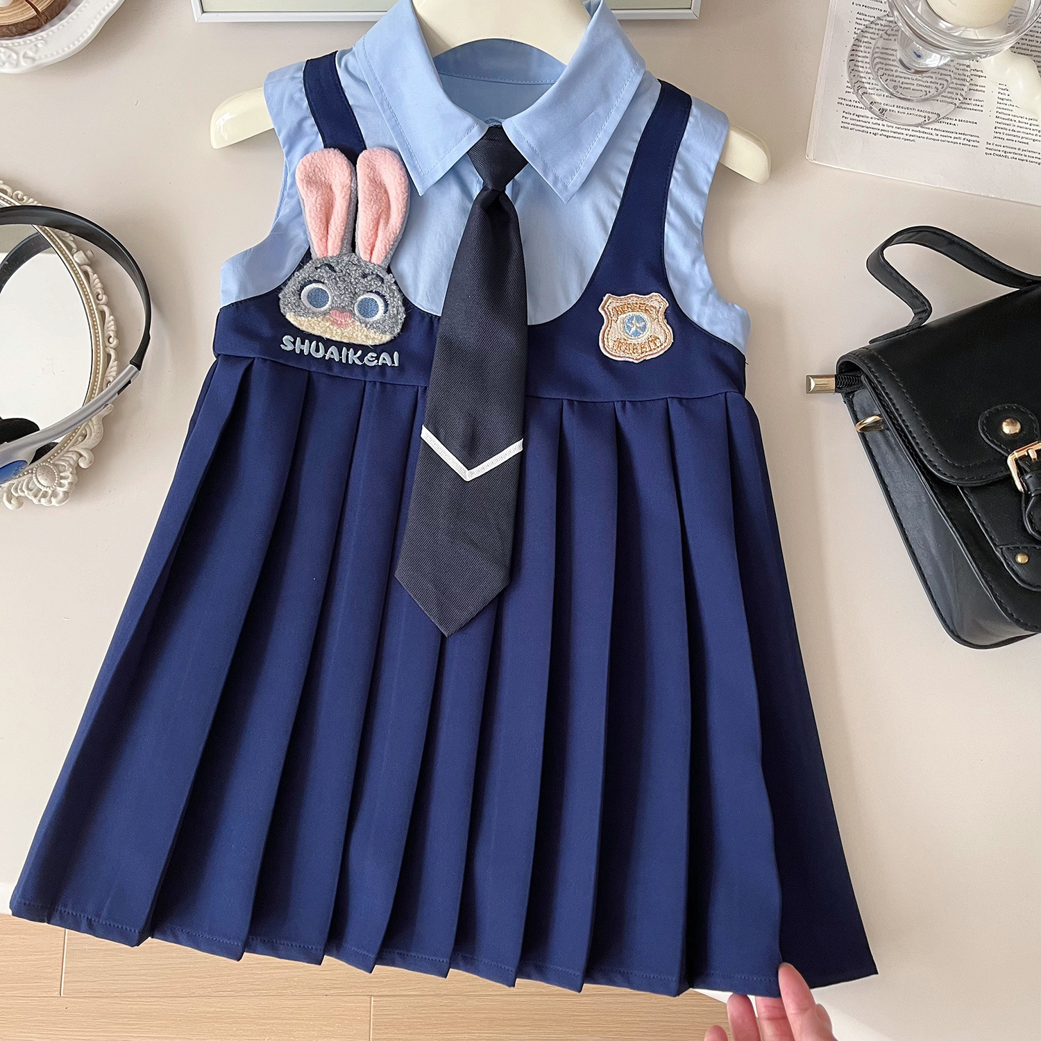 Gonna per bambini senza maniche plissettata in stile scuola coniglietto coreano versione estiva 2024 24376_voghion.com