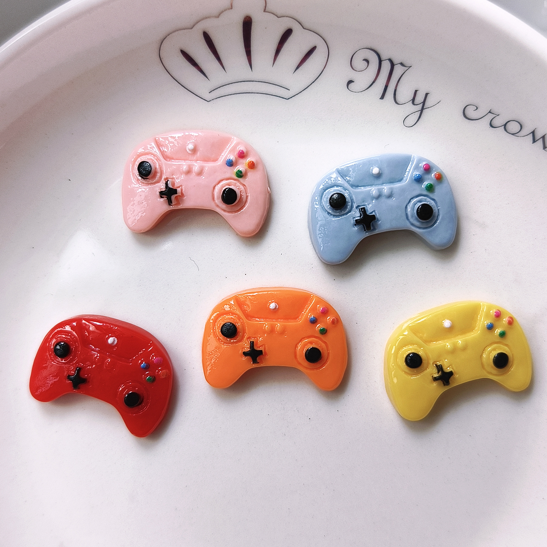 Resin Game Controller Accessories, Handmade DIY Hair Accessories, Shoe Decorations, Phone Case Charms, Material Kits, Cartoon Food Toys