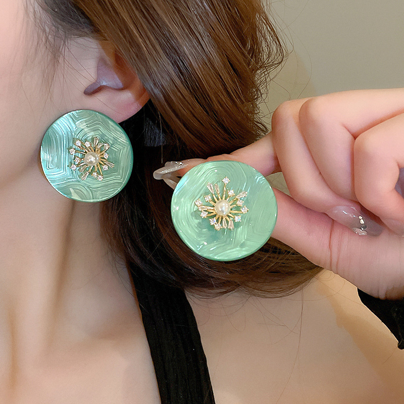 Pendientes de borla de flor de súper hada de plata Pendientes de ins pequeños frescos y dulces Personalidad de moda Pendientes de alta gama al por mayor