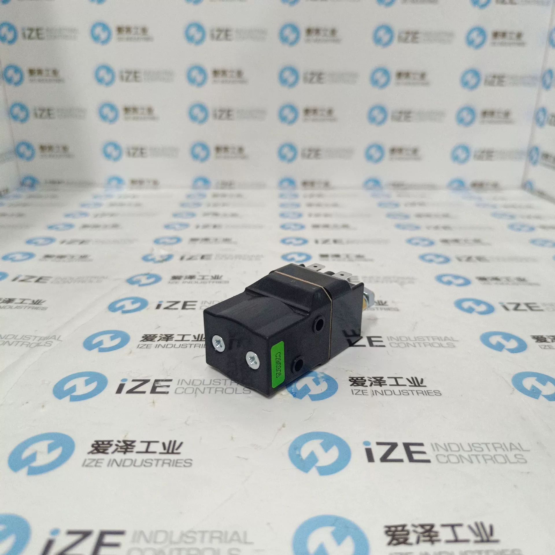 Контактор ALBRIGHT SW63-8 Оригинал