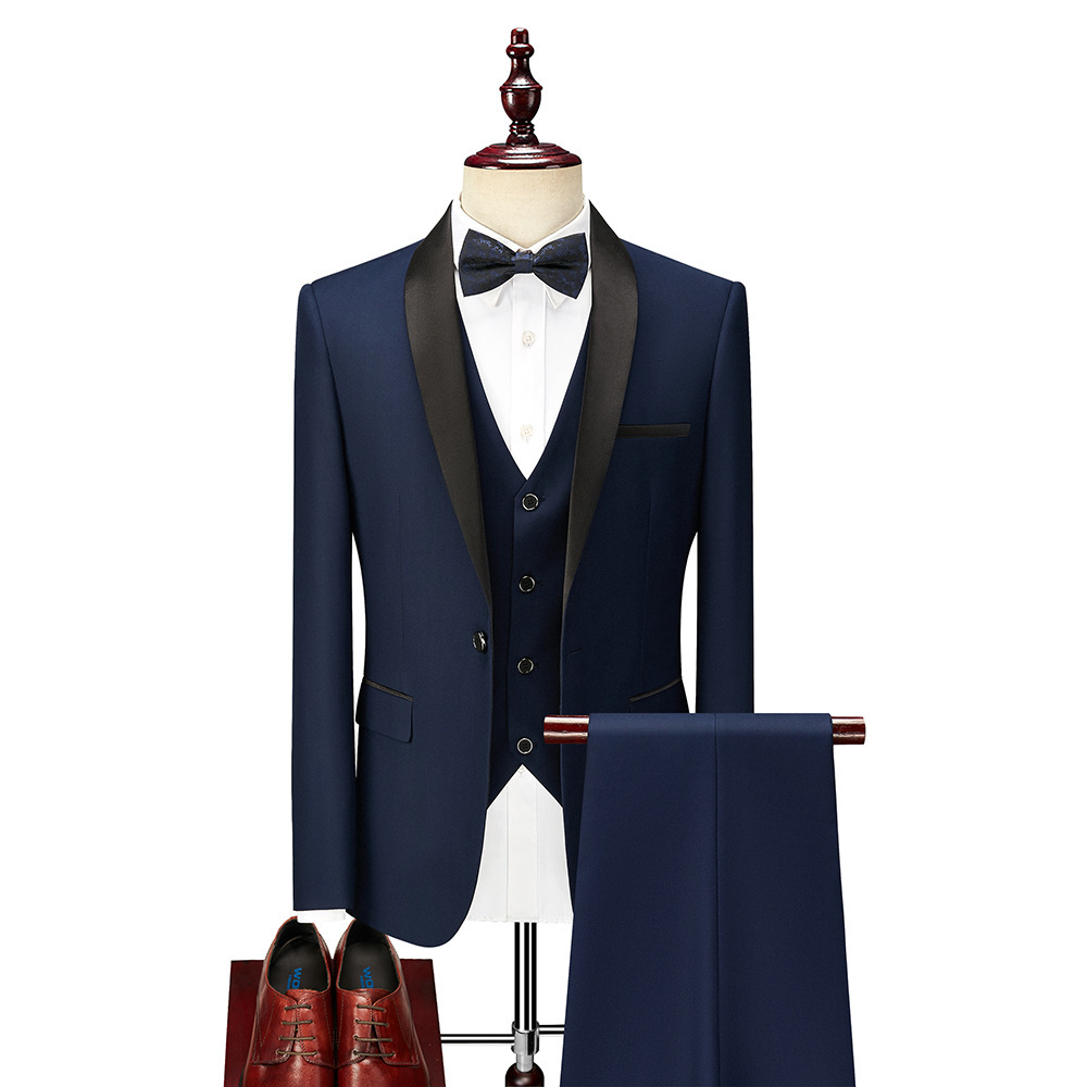 Elegante completo da uomo tre pezzi per matrimonio collo sciallato_voghion.com