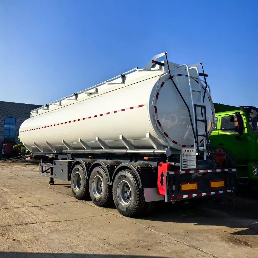Factory Direct Supply of Bulk Cement Transport Tank Truck 45 Cubic Tank Semi-Trailer Powder Particle Transport Tank Can Be Cross-Border