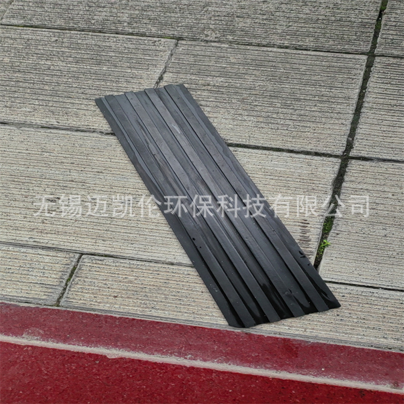 供应曝气装碟片防滑橡胶垫各种规格型号