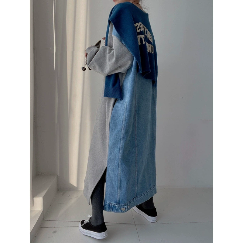 Шикарное повседневное универсальное платье-толстовка с длинными рукавами в Корейском стиле Dongdaemun с буквенным принтом и джинсовым дизайном