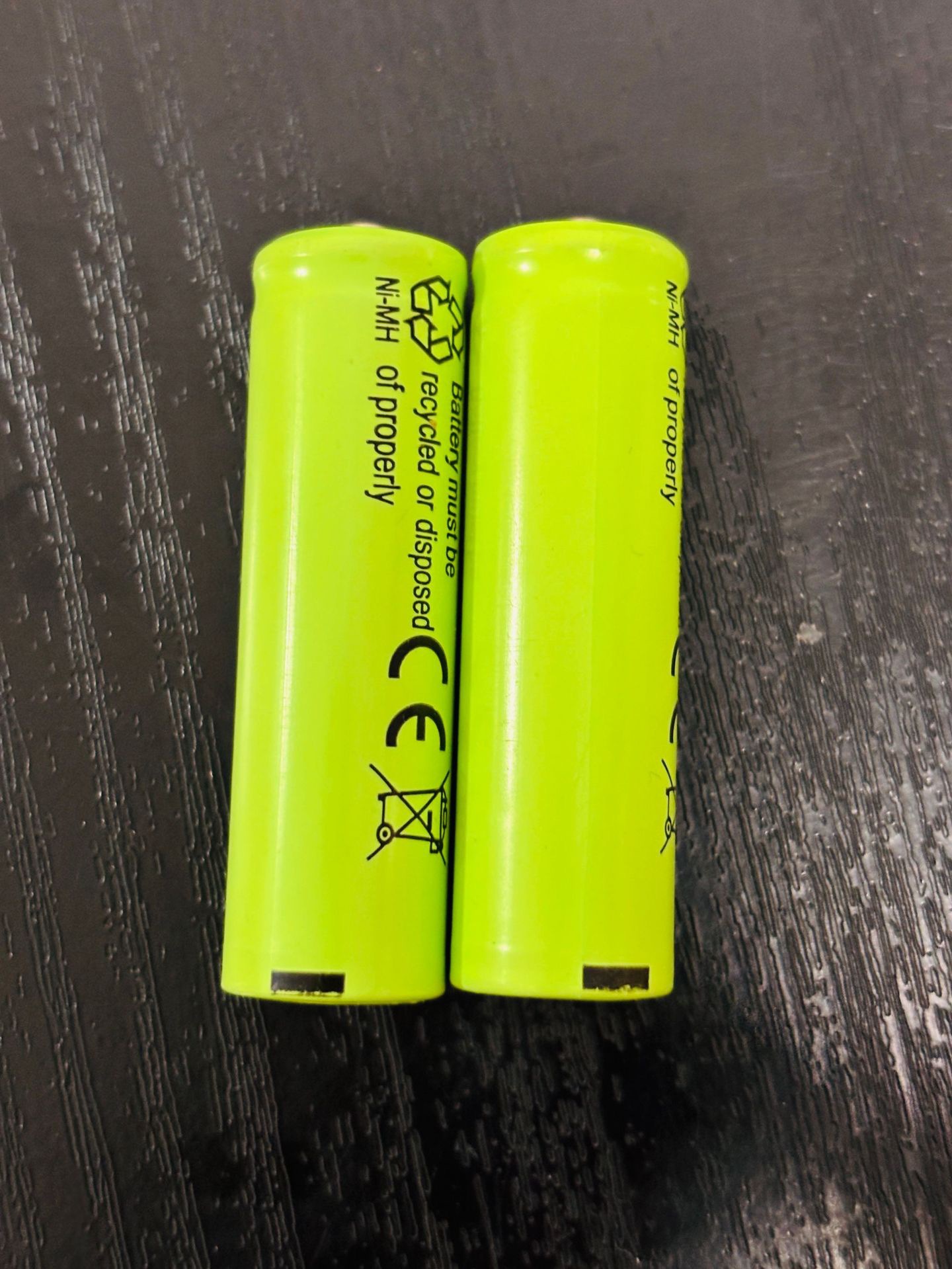 2 2000 mah rechargeable batteries