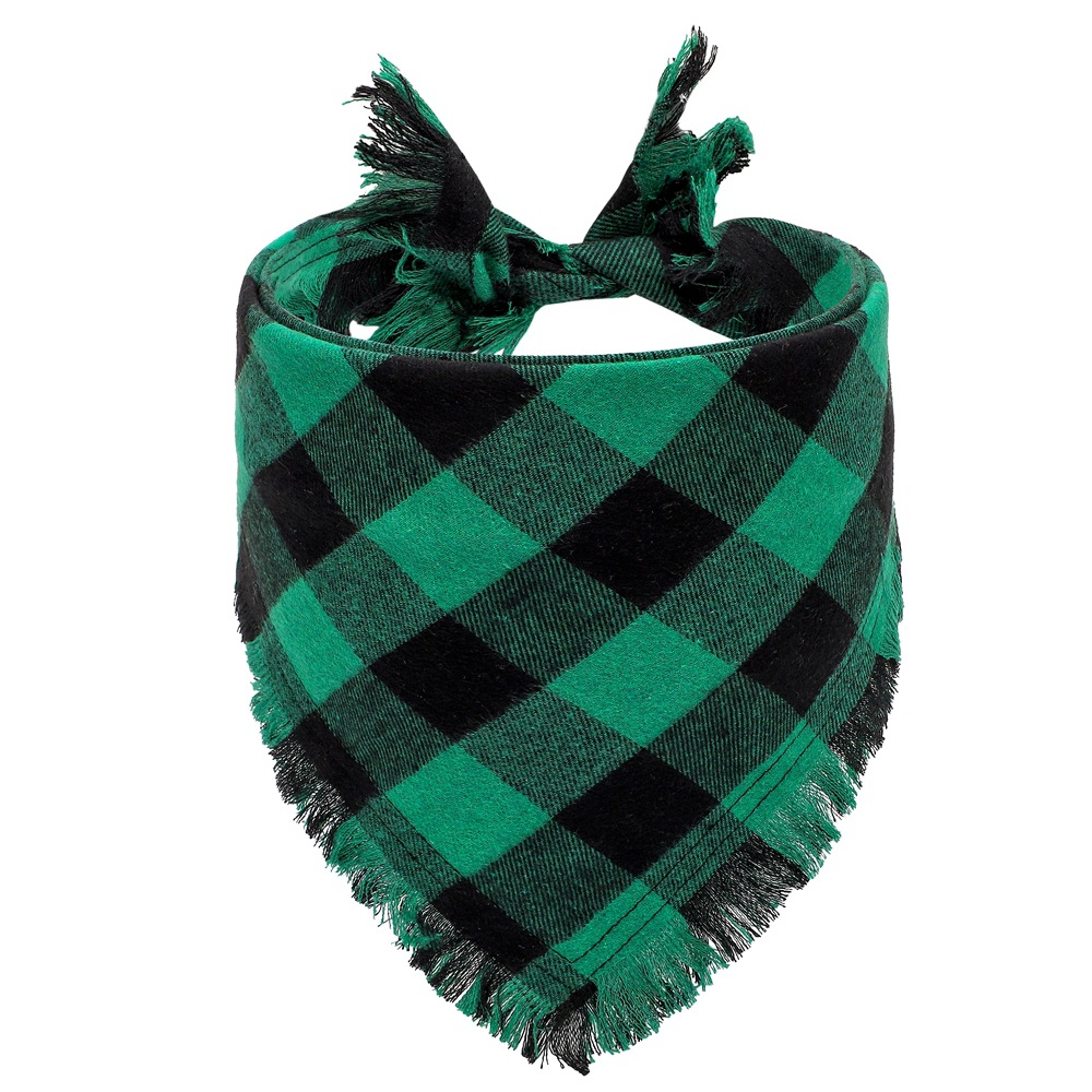 Fabricante en stock transfronterizo nueva Navidad mascota saliva toalla borla triángulo toalla perro Plaid mascota triángulo toalla