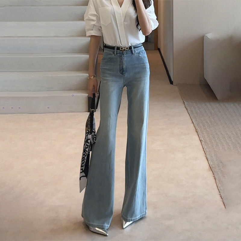 Light Blue Petite Flared Jeans for Women, 2026 Spring/Summer New Style, High-Waisted, Drapey, Slimming, Non-Tight Flared Pants Light Blue Petite Flared Jeans for Women, 2026 Spring/Summer New Style, High-Waisted, Drapey, Slimming, Non-Tight Flared Pants