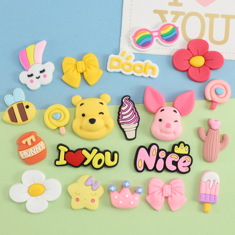卡通维尼熊猪头PVC软胶装饰配件手机壳洞洞鞋拖鞋水杯收纳盒贴片